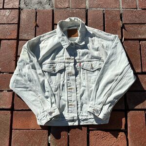 Levi’s Premium Denim Jacket Men’s S Light Wash Vintage Style Distressed